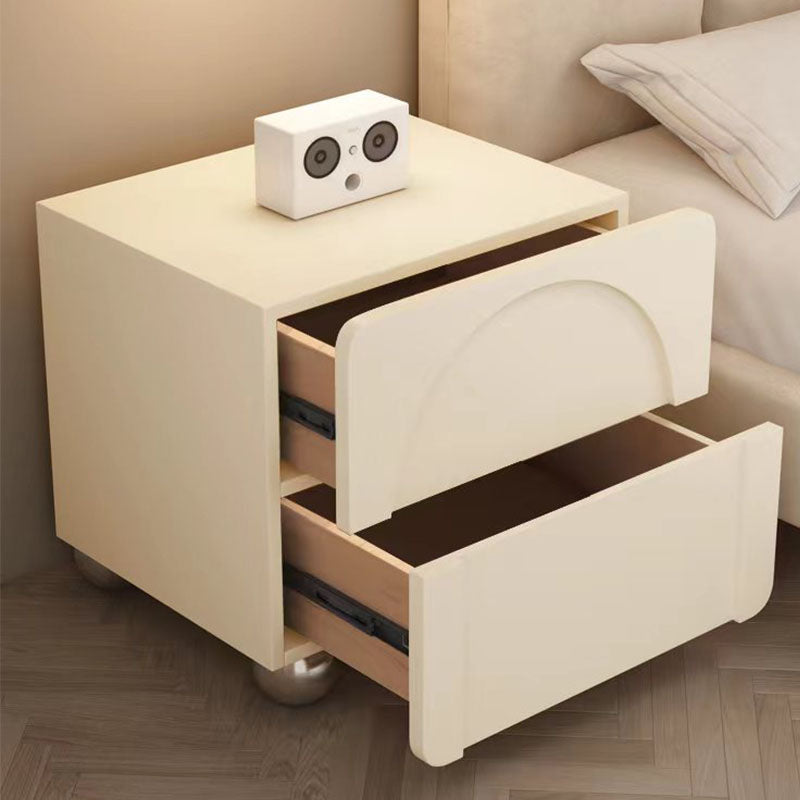 Niomi Bedside Table | DodiTec WC1