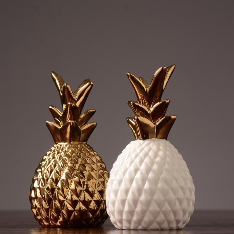 Decoration: Two Pineapples | DodiTec WC1