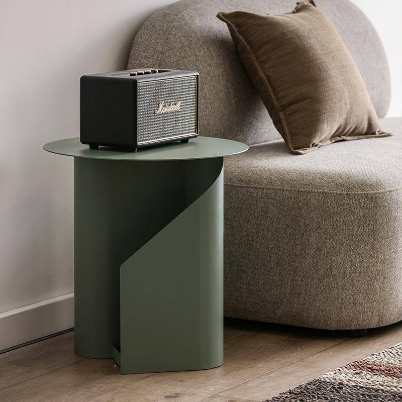 M39 Green Side Table With Side Storage | DodiTec WC1